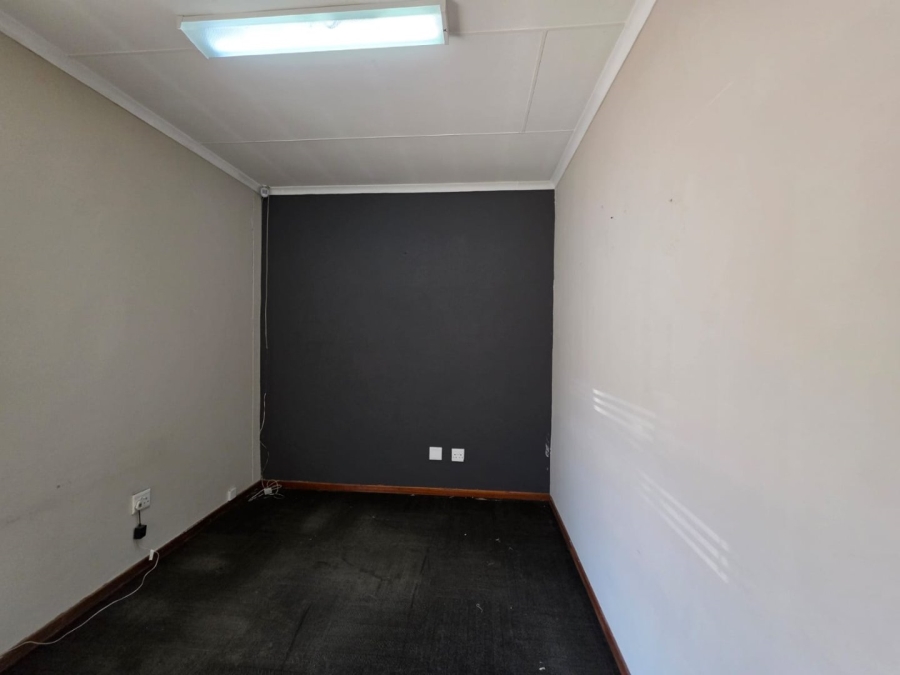 To Let Commercial Property for Rent in Bethlehem Free State